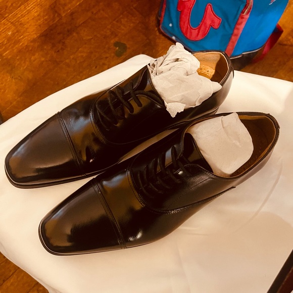 Florsheim Francisco Black Cap-Toe Oxfords - Picture 5 of 5